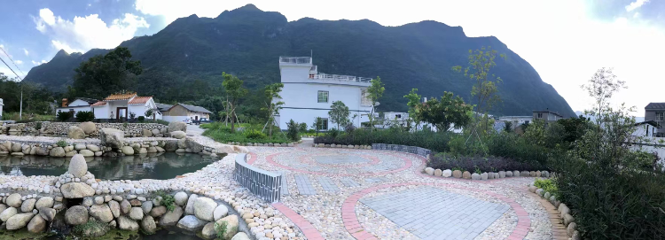 乡村美了，秤架村村民群众幸福感提升了。钟履喜 摄.jpg