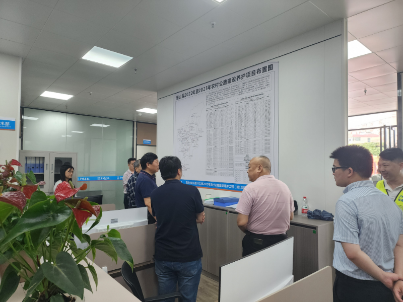 5.26市局来调研四好农村路3.jpg