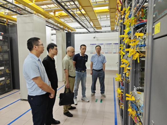 县政务和数据局开展电子政务外网基础支撑能力调研照片.jpg