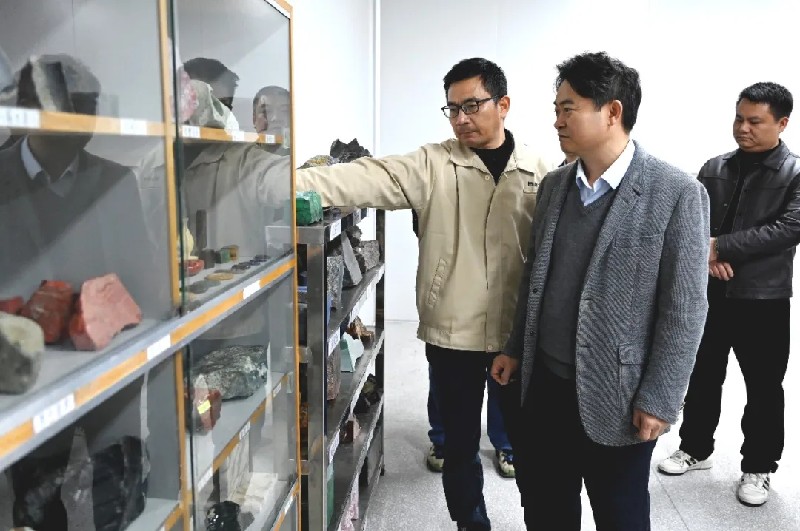 罗振宇调研督导重点工作：抓实经济运行 加快推进项目建设 守牢安全底线