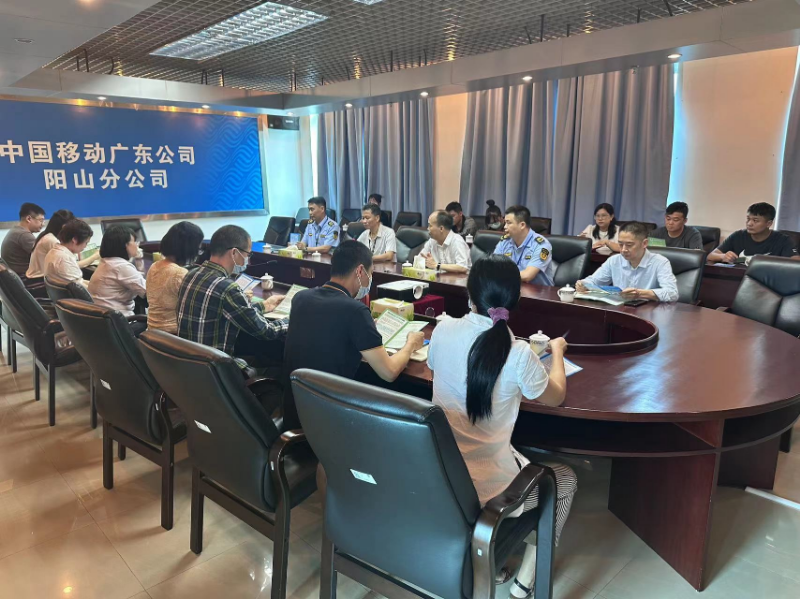 5.26宣传公路法规 保护公路产权1.jpg