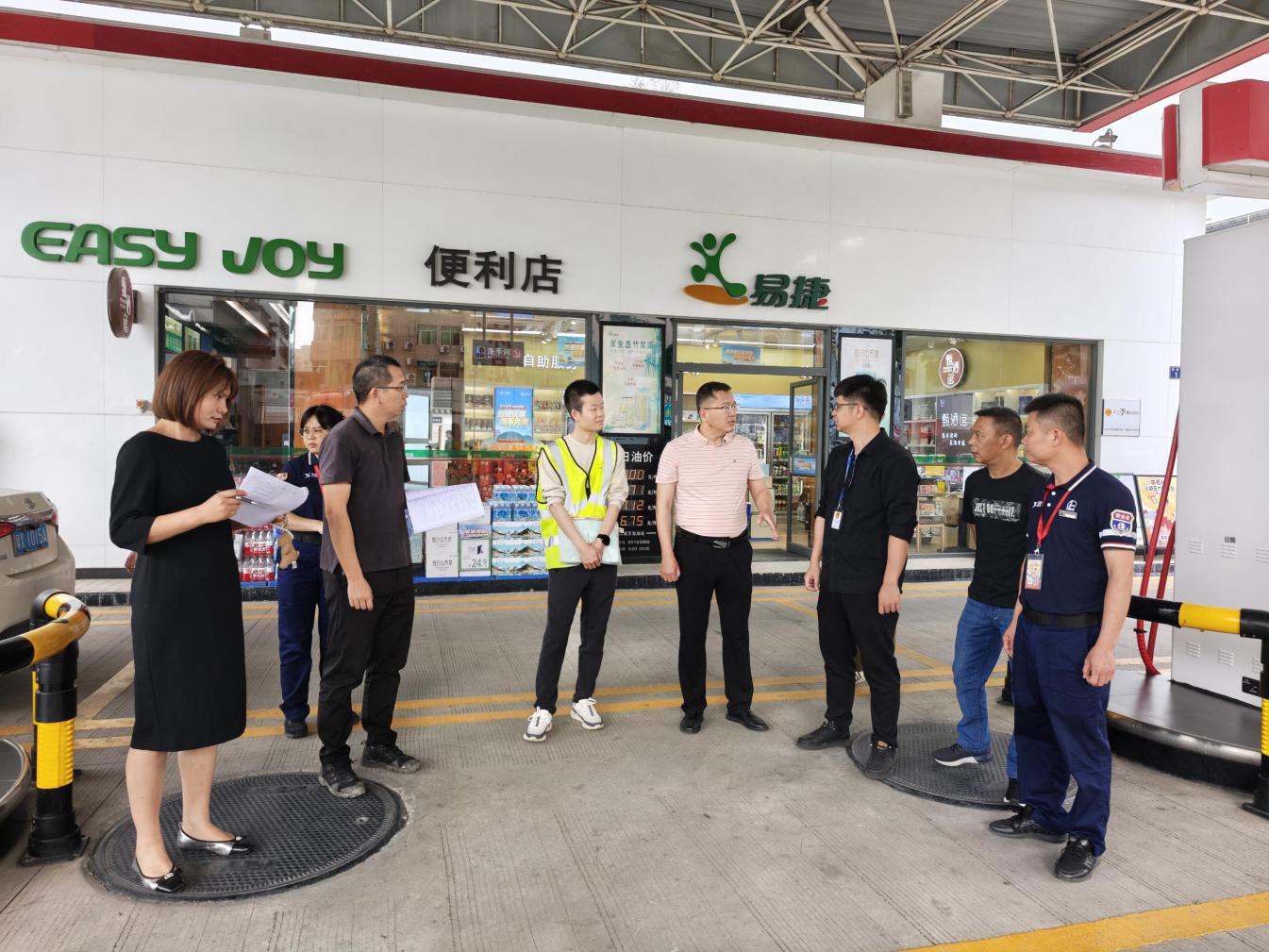 阳山县应急管理局开展加油站延期换证现场核查 筑牢危化领域安全防线.docx_1